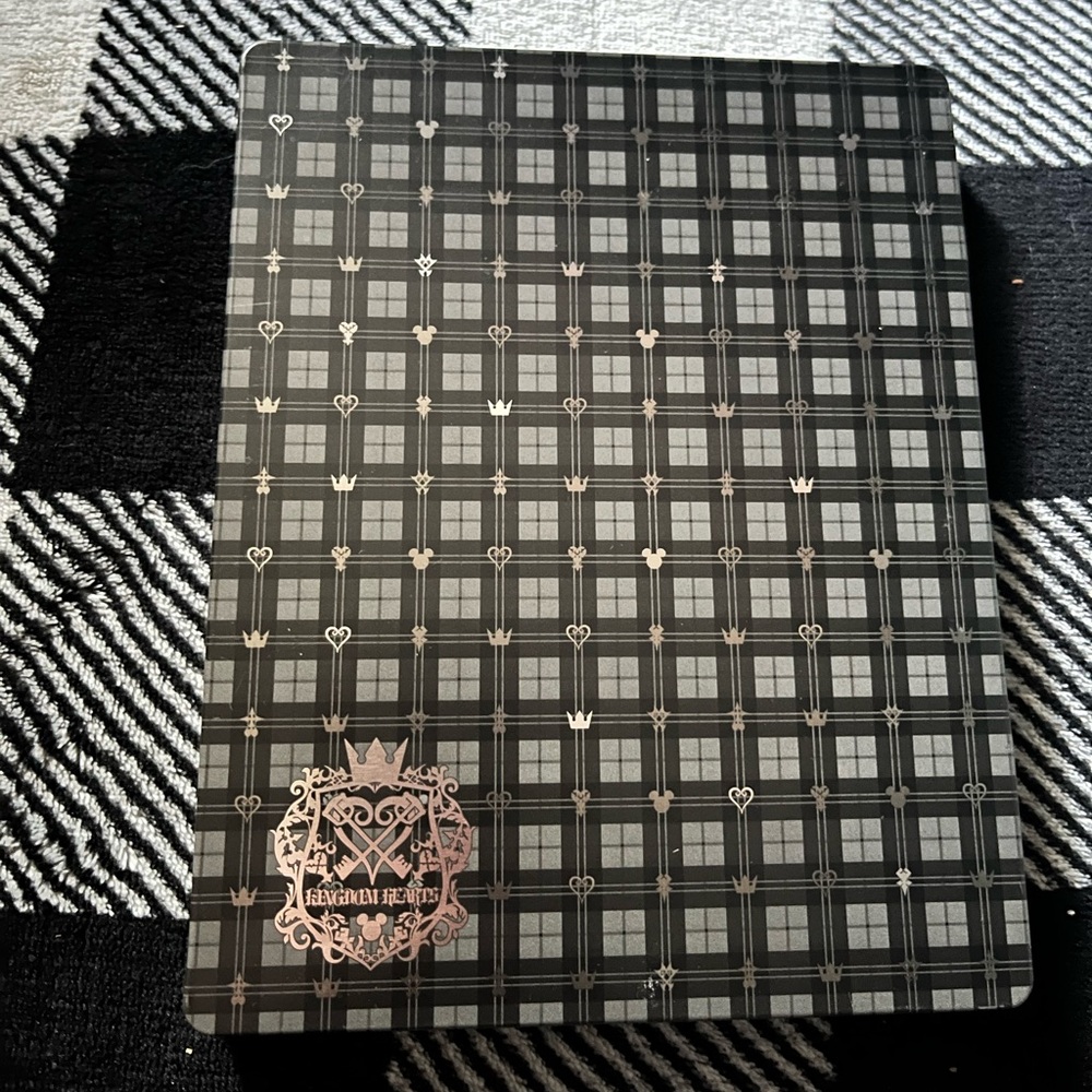 Kingdom hearts deluxe edition. Only game and steelbook case
